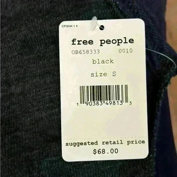 We the Free Palisades off the shoulder sweater in dark grey. Size Small. NWT. - Picture 2 of 5